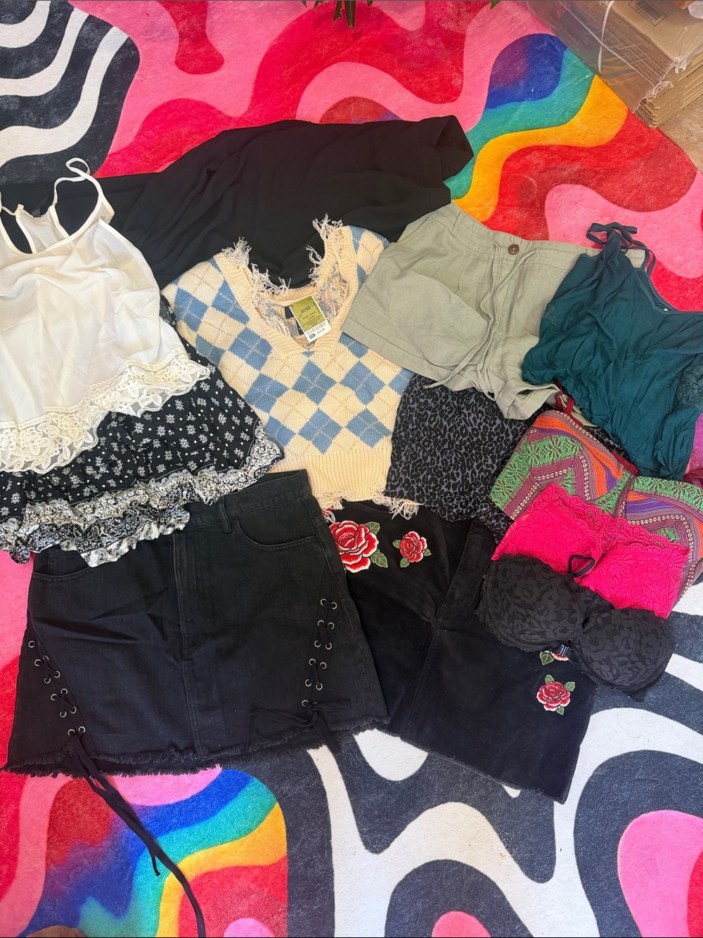 GET ALL THIS AND MORE Clothing BUNDLE